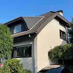 Schöne ruhige Wohnung (42qm) in Messenähe!